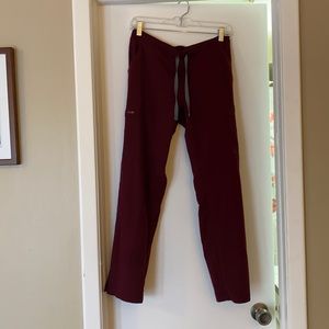FIGS Zola petite scrub pants- maroon